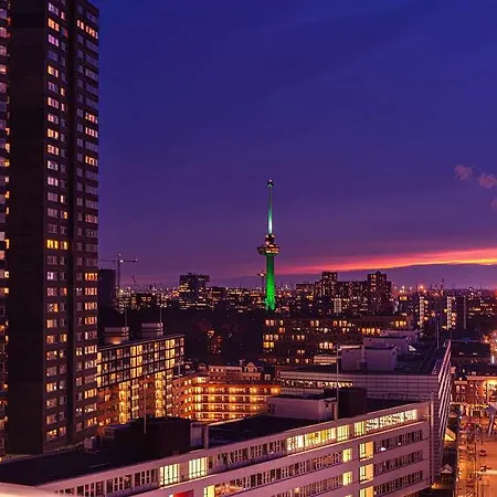 Doubletree By Hilton Centre Rotterdam