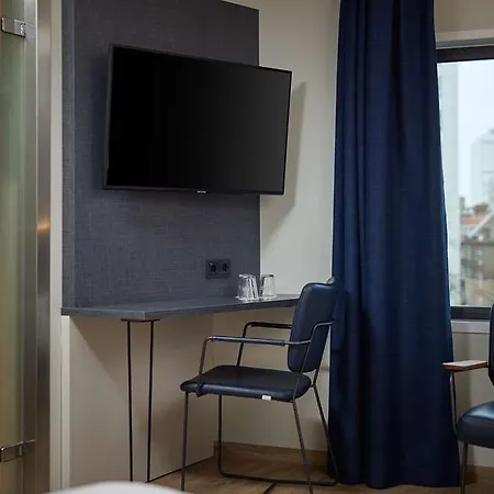 Doubletree By Hilton Centre