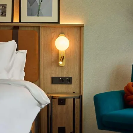 Отель Doubletree By Hilton Centre