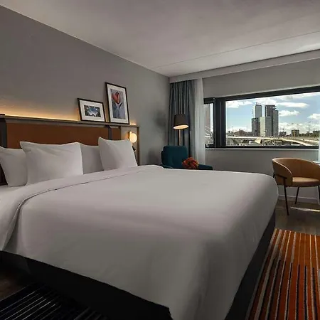 ホテル Doubletree By Hilton Centre ロッテルダム