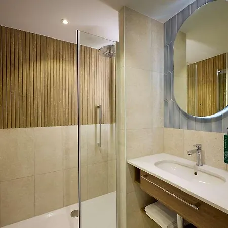 Doubletree By Hilton Centre *