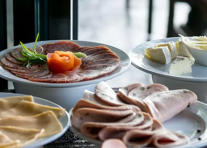 Doubletree By Hilton Centre Отель