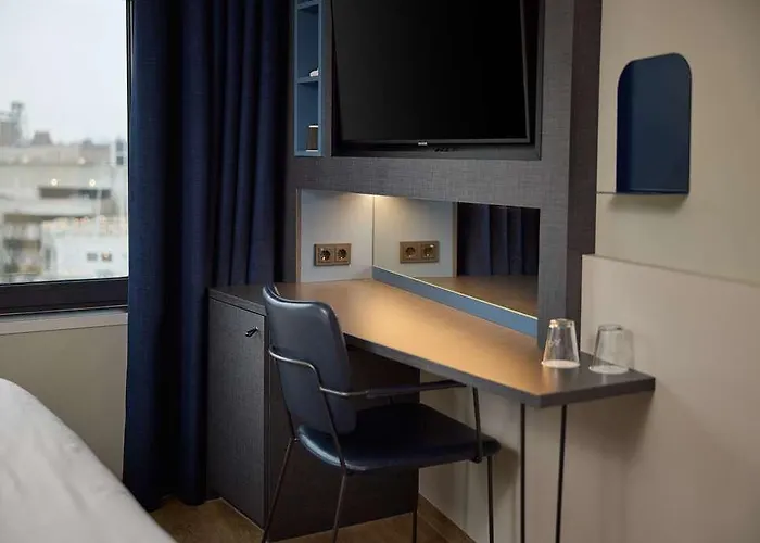 Doubletree By Hilton Centre Отель