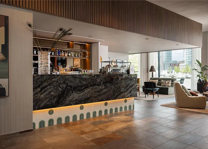 Hotel Doubletree By Hilton Centre *