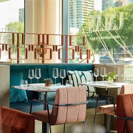 Doubletree By Hilton Centre *